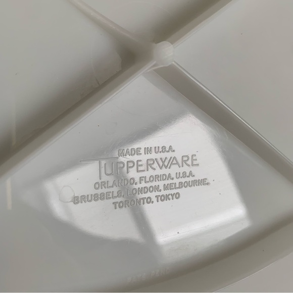 VTG TUPPERWARE Portable Cake Carrier Storage Cupcake w/ Handle Bake Dessert - Picture 10 of 13